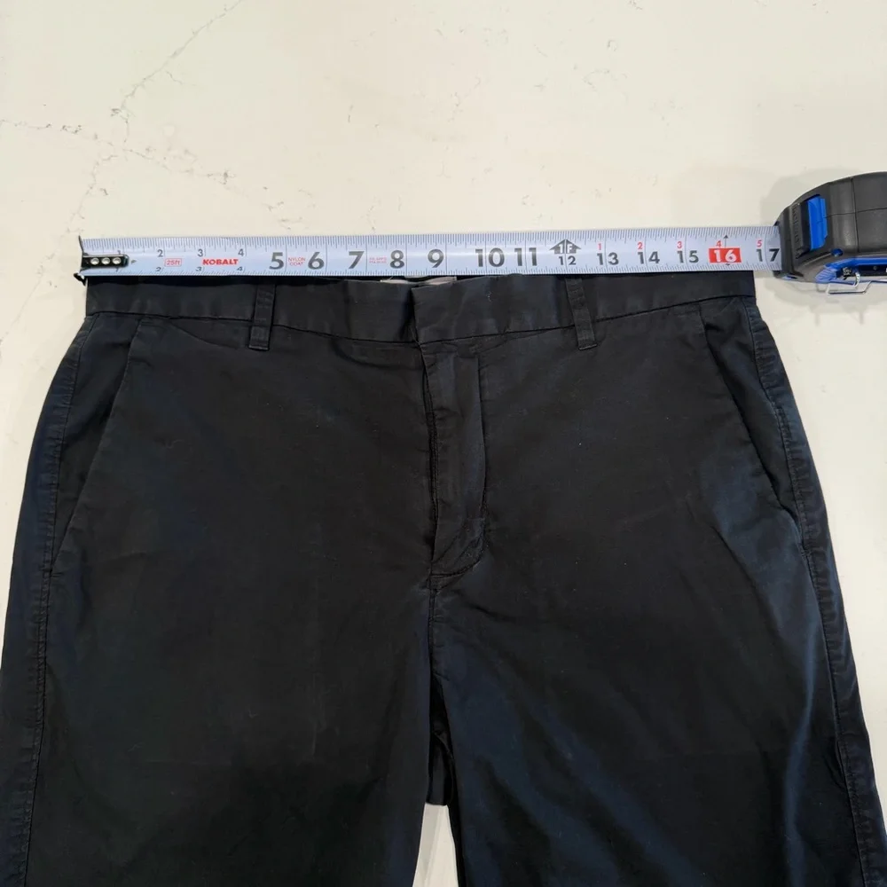 Everlane Men's Dark Navy Flat Front Shorts - 33